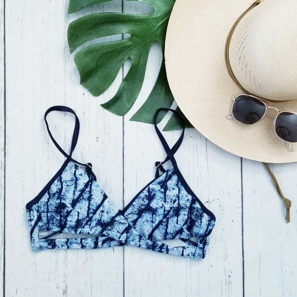 TILLYS Damsel Bikini Top | SZ•SM